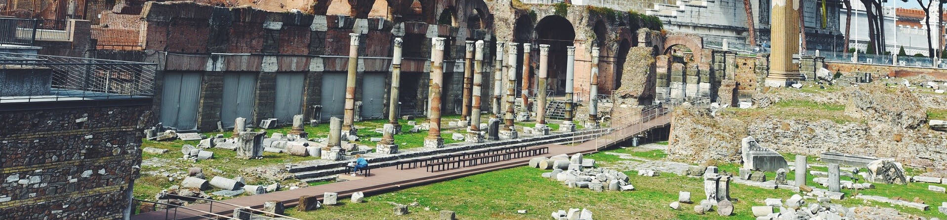 What are the interesting facts about the Roman Forum